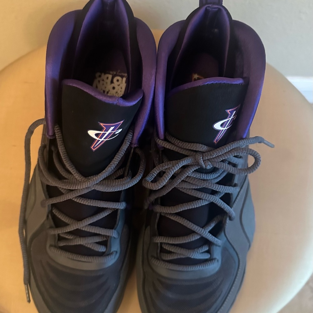 Nike Air Penny V size 12 Gray and Purple High-Top Sneakers - Picture 2 of 7